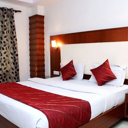 Hotel High 5 Land Delhi  Exterior photo