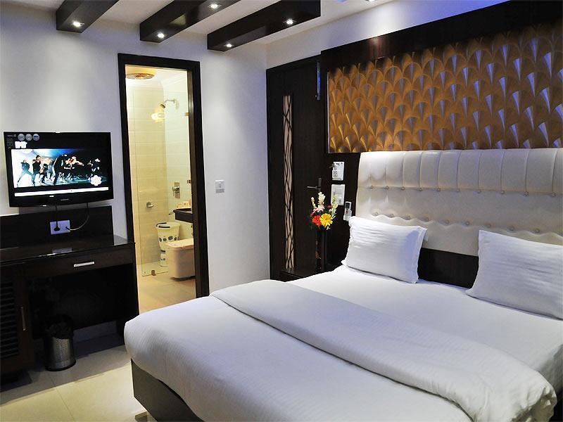 Hotel High 5 Land Delhi  Exterior photo