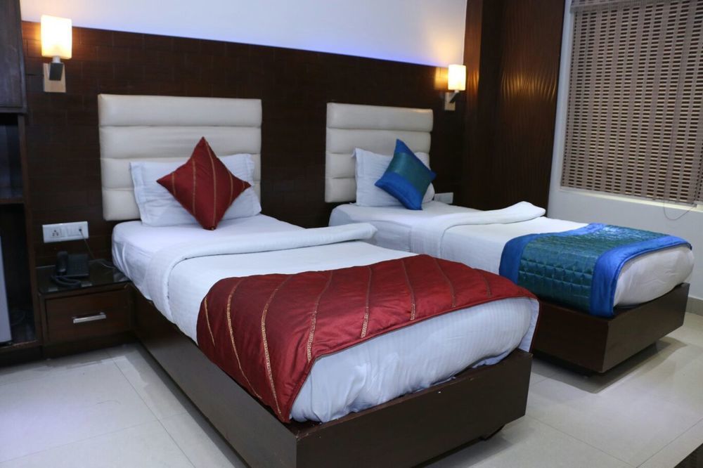 Hotel High 5 Land Delhi  Exterior photo